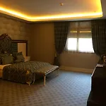 Grand Work & Hotel