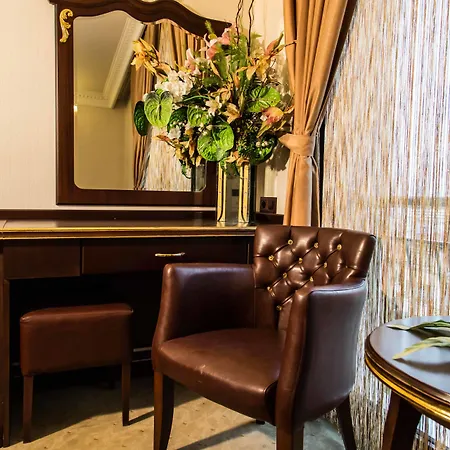 מלון Grand Work &