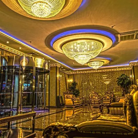 Grand Work & מלון