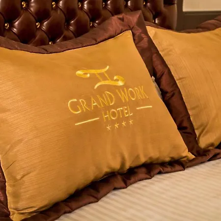 מלון Grand Work &