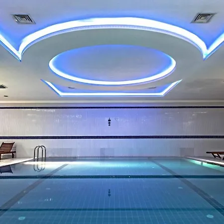 Grand Work & Hotel