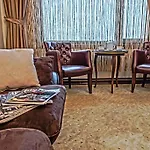 Grand Work & Ξενοδοχείο 4*