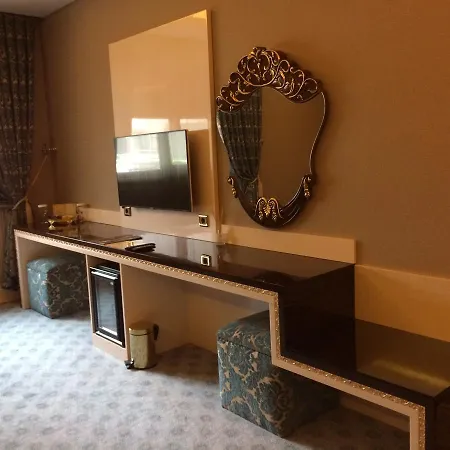 Grand Work & Hotel 4*