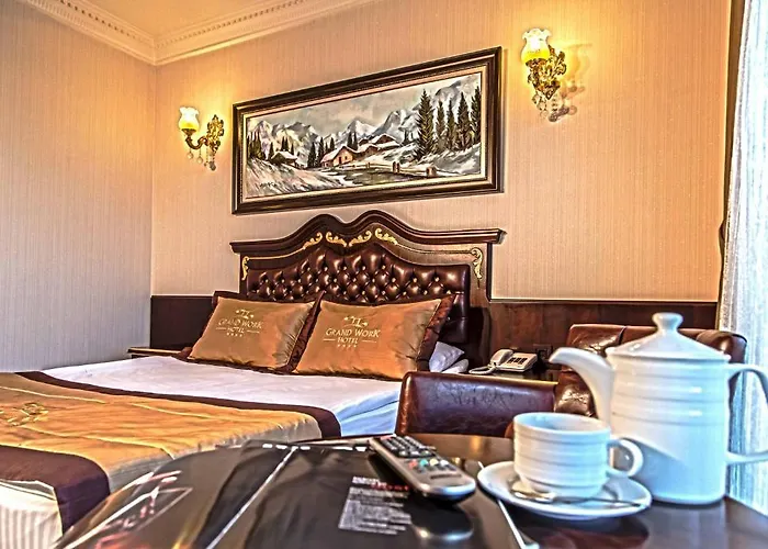 Otel Grand Work & 4*