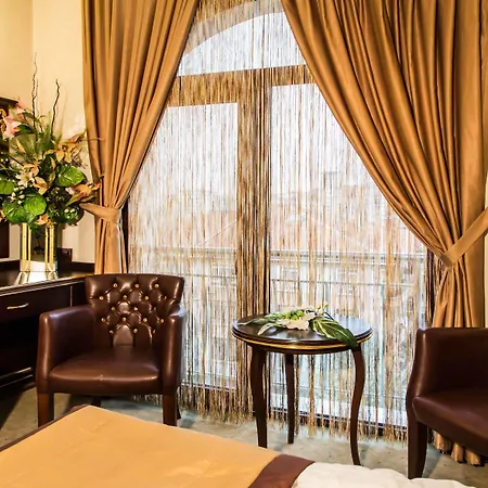 Hotel Grand Work & 4*